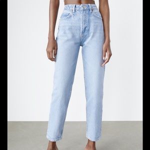 Zara mom fit jeans. Size 25